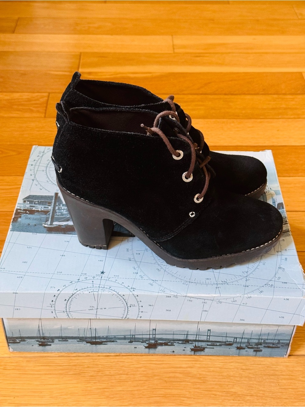 Sperry Top Sider Black Suede Lace-Up Block Heel Ankle Boots